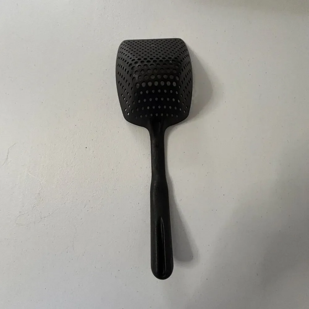 Pampered Chef large Scoop and drain. #1622 13